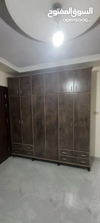 خزاين طابقين