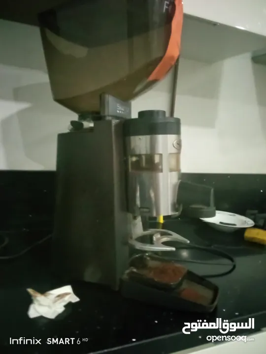 *آلة قهوة إيطالية احترافية Nuova Simonelli Aurelia II