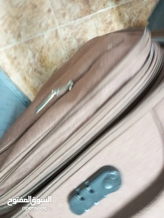 شنط حقائب سفر