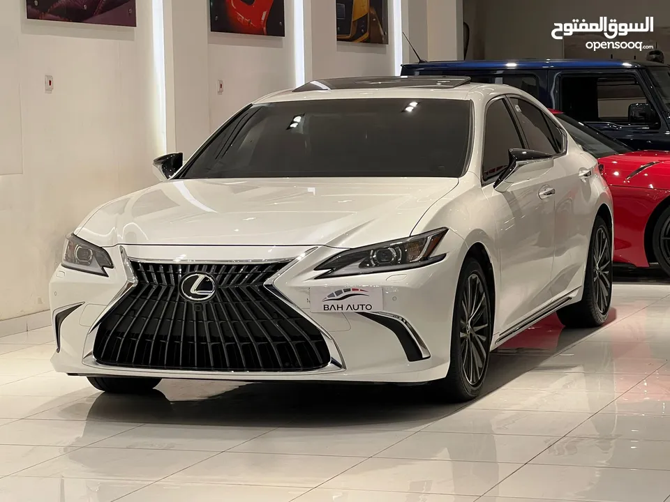 Lexus ES 350 model 2023 low running km FOR SALE