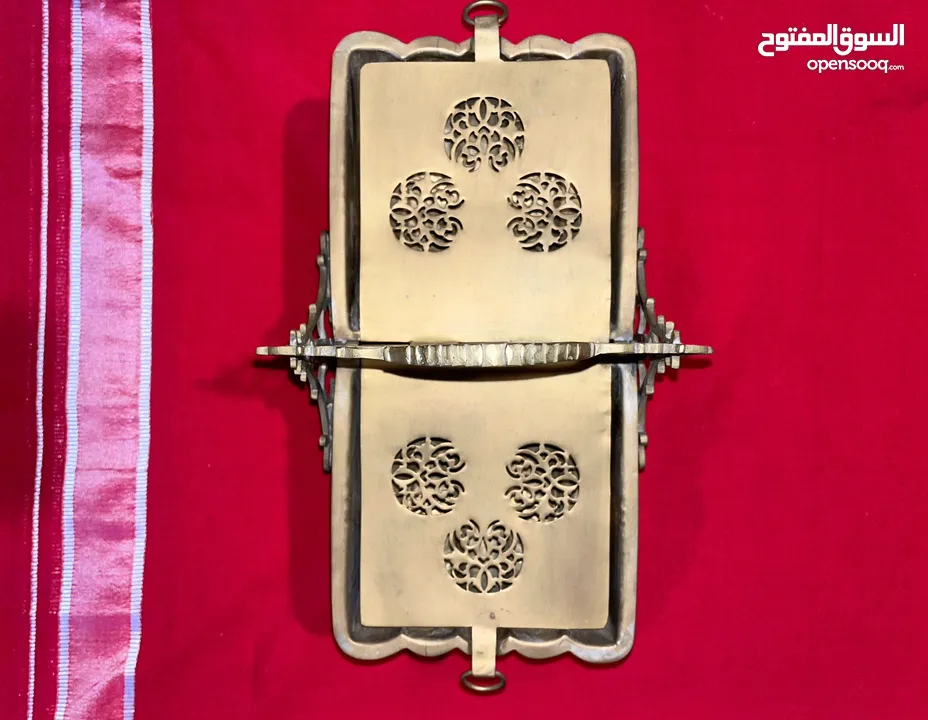 سلات ضيافة فكتوريان قديمات من الخمسينات (نوادر). التفاصيل داخل الوصف.