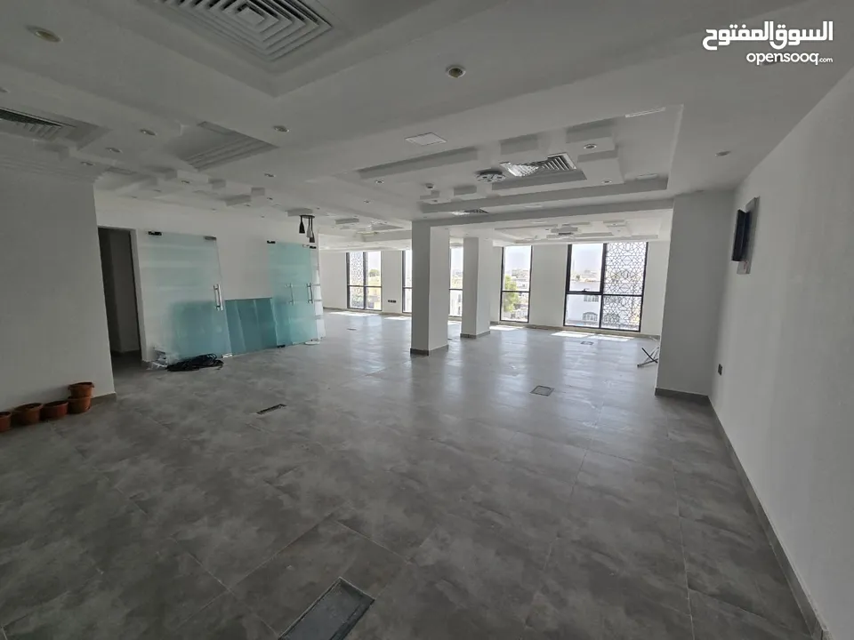 مكتب للايجار في الغبرة الشمالية في بناية AJR - Office for rent in AJR building