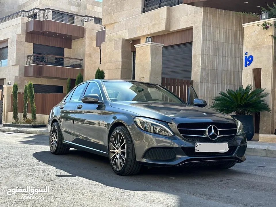 وارد غرغورMercedes C350e 2017