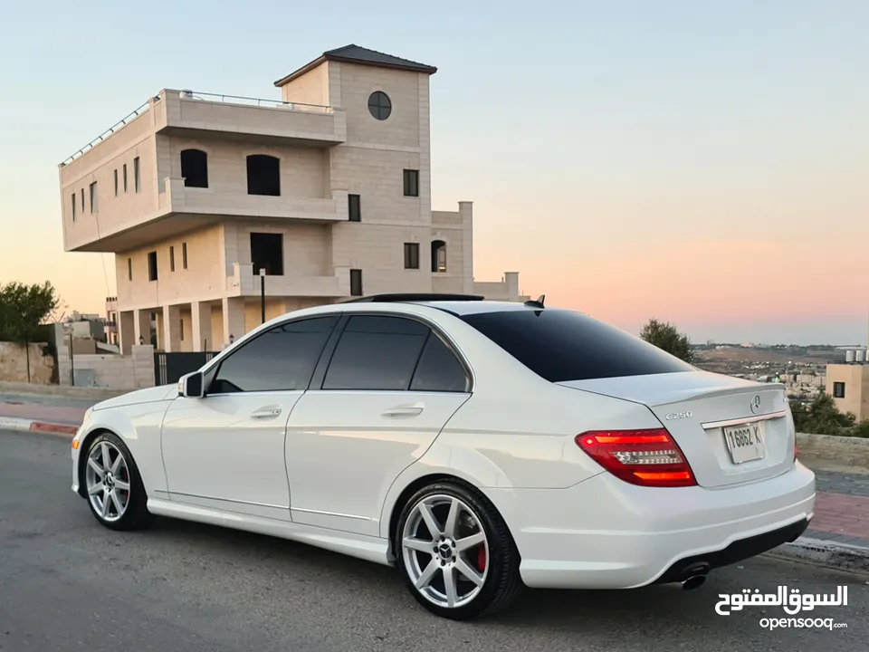 Mercedes C250 / AMG موديل 2015 فل الفل الإضافات  عداد 77000 / بحالة الوكالة  أصل AMG فل إضافات