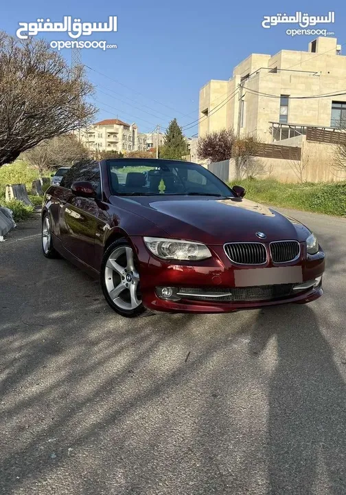 Bmw e93 للبيع مديل 2011