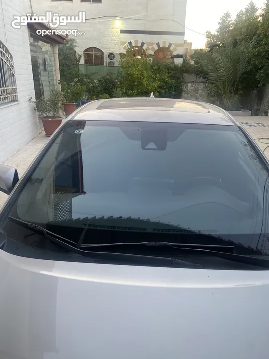تويوتا chr 2019 كهربائية للبيع بحالة الوكالة
