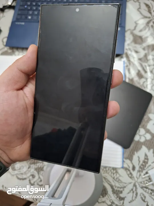 Galaxy S24 Ultra للبيع – حالة ممتازة بسعر مغري"