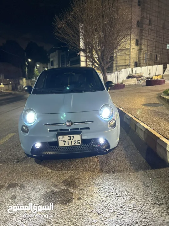 بانوراما Fiat 500e 2017