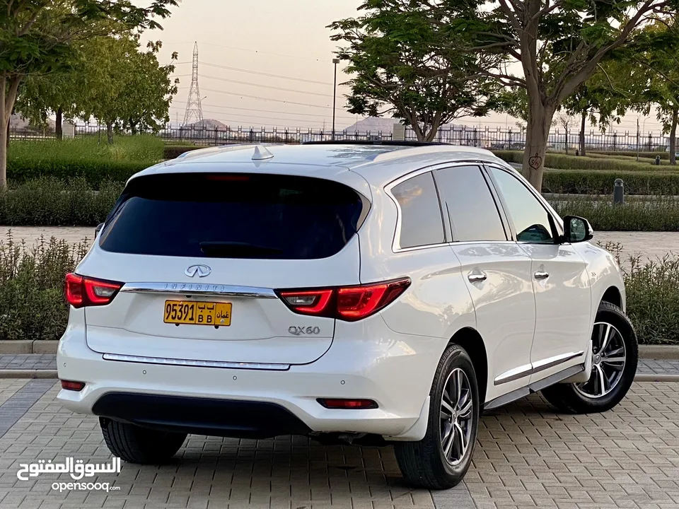 إنفينيتي QX60 2018 فور ويل ( 7 ركاب )