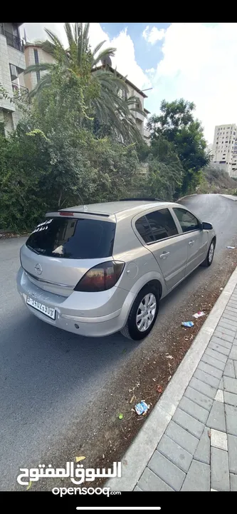 اوبل استرا