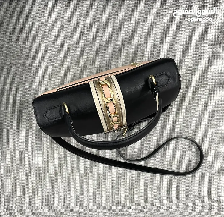 جلد ماركة الدو من فرع الافنيوز مستعمل قليل جداً Aldo Brand Almost New