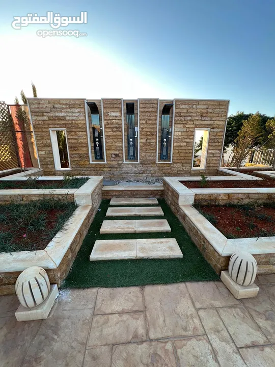 مزرعة للبيع اطلالة جذابة