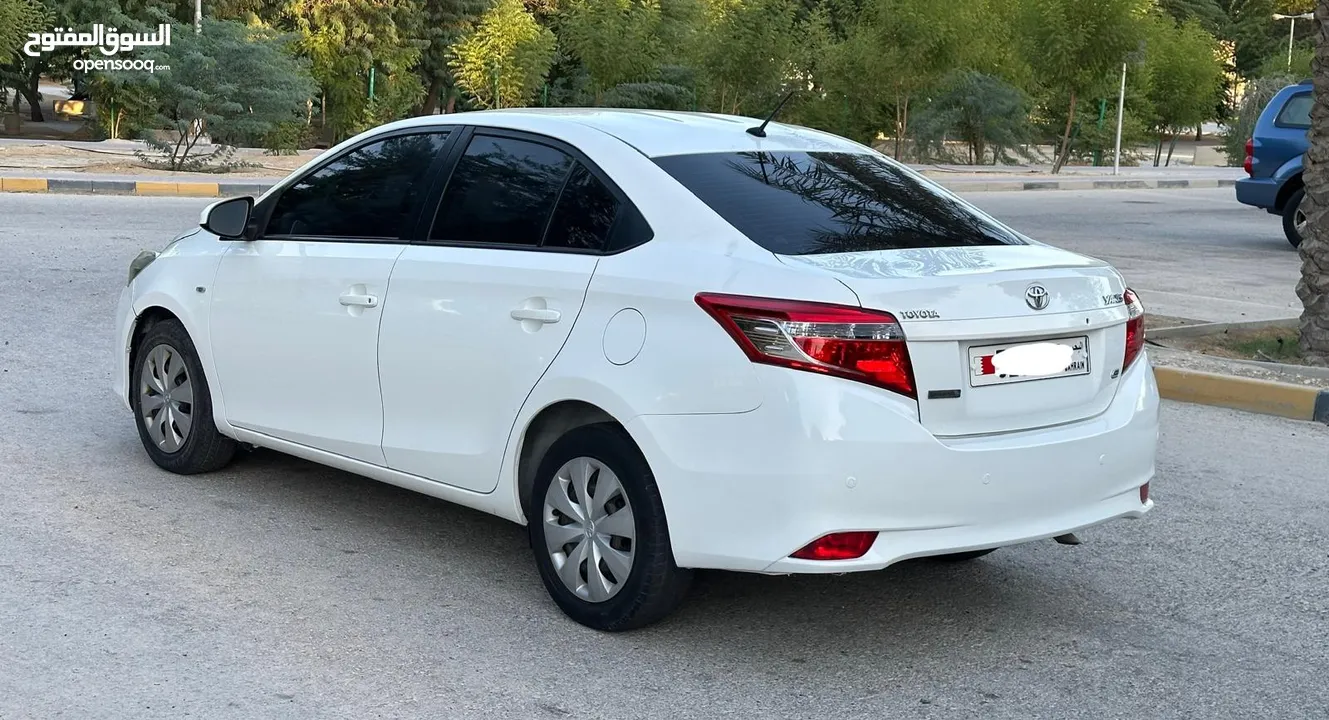 Toyota yaris 1.3 model 2016 excellent condition