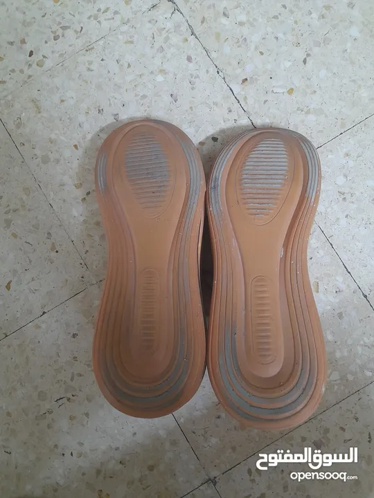 بوض نضيف نوعية ممتازه مريح جدآ نمره r3