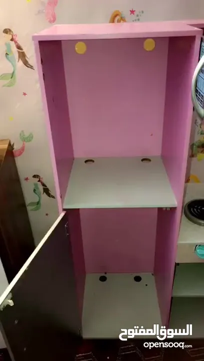 Kitchen cabinet toy
