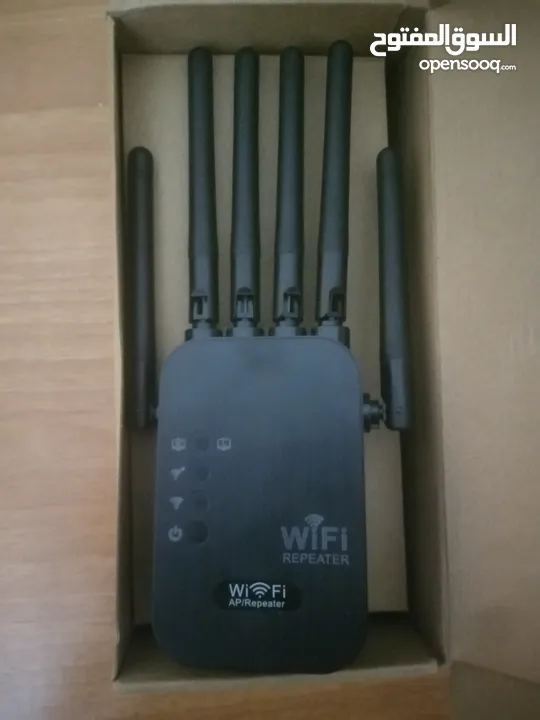 مقوي و موزع شبكة wifi repeater