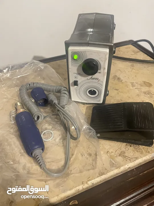 عدة جل كلر واكستنشن للبيع الوان مختلفه جل كلر  واحجام مختلفة واجهزه ومستلزمات صالونات للشعر  وهديه ع