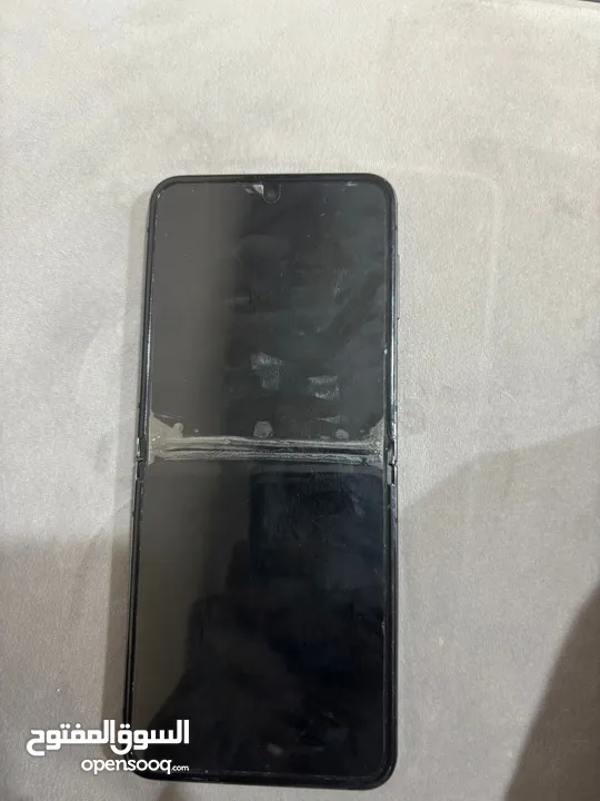 samsung galaxy z flip 5 512GB used excellent condition ony screen bubble سامسونج جلاكسي زد فليب 5