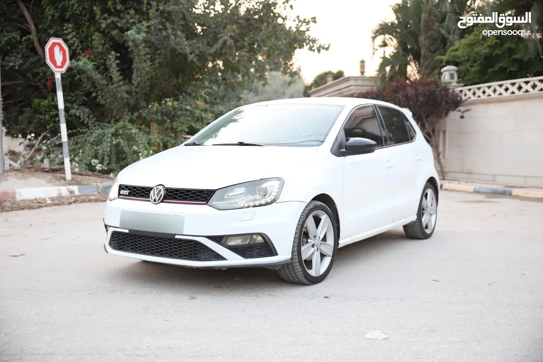 بولو2016_اتومتيك _ماتور 1200تربوا -اصل برايفت فحص نظيف صلاة النبي