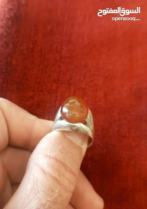 خاتم فضه رجالي 925 صياغه رائعه متوج بالعقيق اليمني ملبس شيوخ