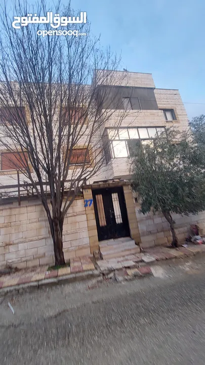 بيت مستقل للبيع جاوا  بيت عائلي تشطيب ديلوكس  سكن ج منطقة هادئه ومخدومة جميع الخدمات