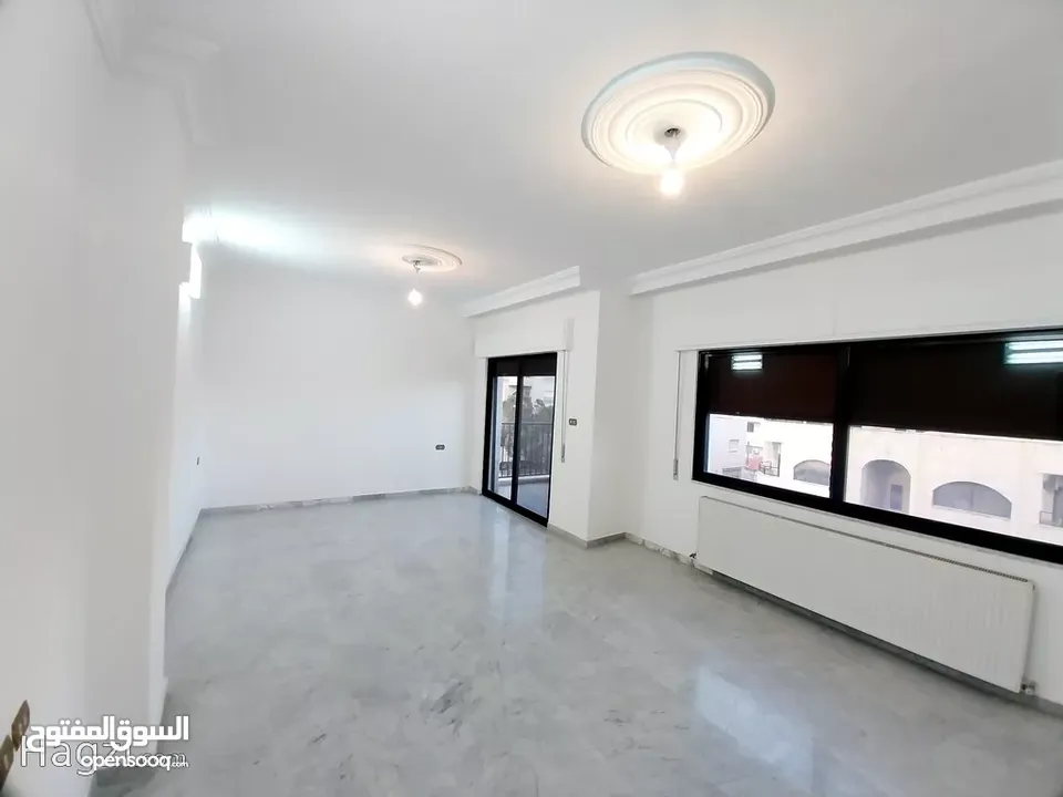 شقة طابق ثالث بمساحة 135 متر للبيع في الشميساني  ( Property ID : 30838 )