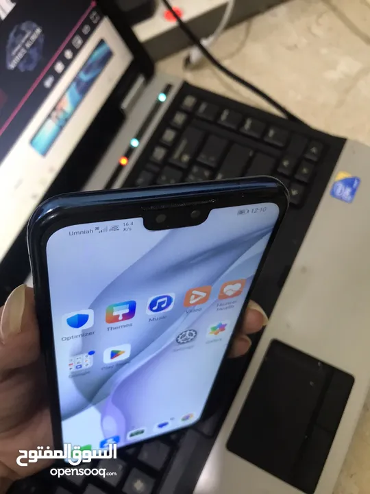 جهاز هواوي y9 2019 بحالة الوكالة استعمال بسيط .. كما هو موضح بالصور معاه شاحن وسماعات
