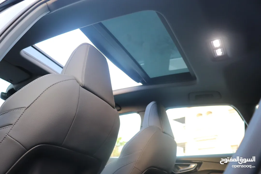 AUDI Q4 etron 2022