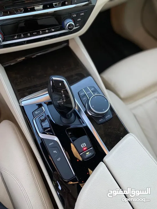 بلج ان هايبرد BMW 530e 2019