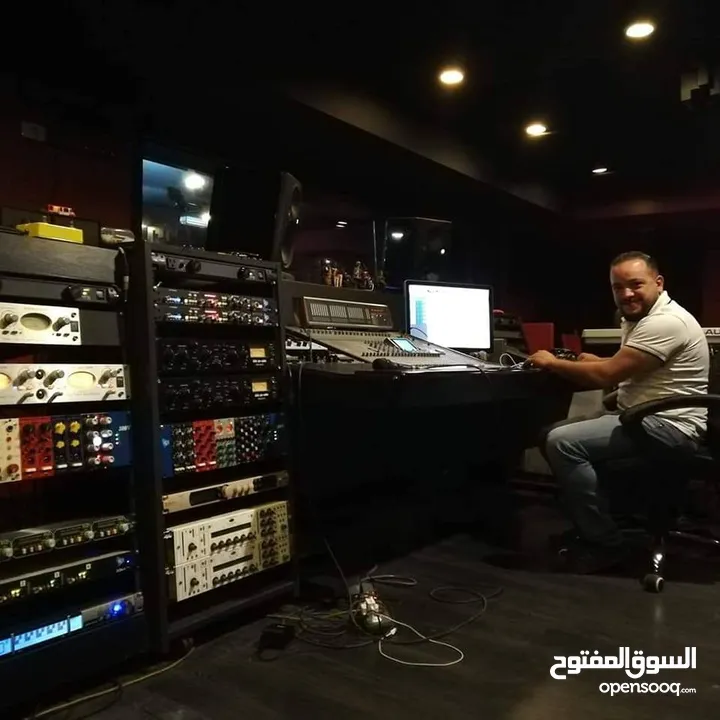 صانع محتوى و انفلونسر للدعاية و الاعلان