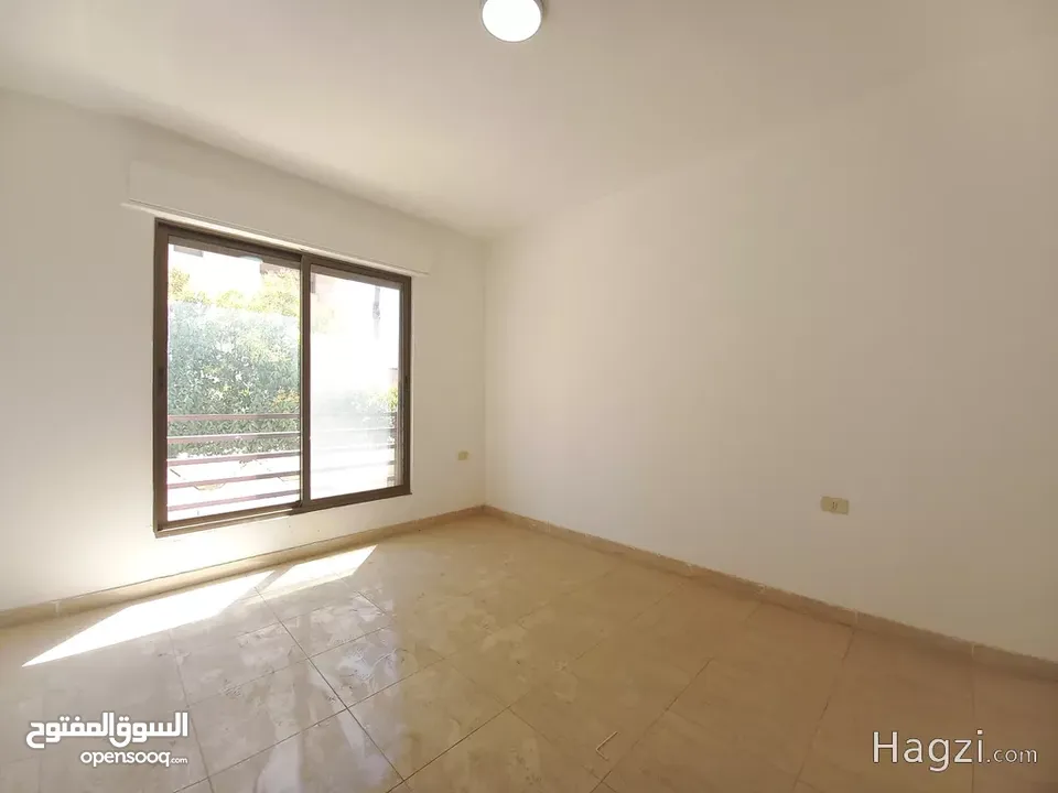 شقة غير مفروشة للايجار في الصويفية  ( Property 33700 ) سنوي فقط