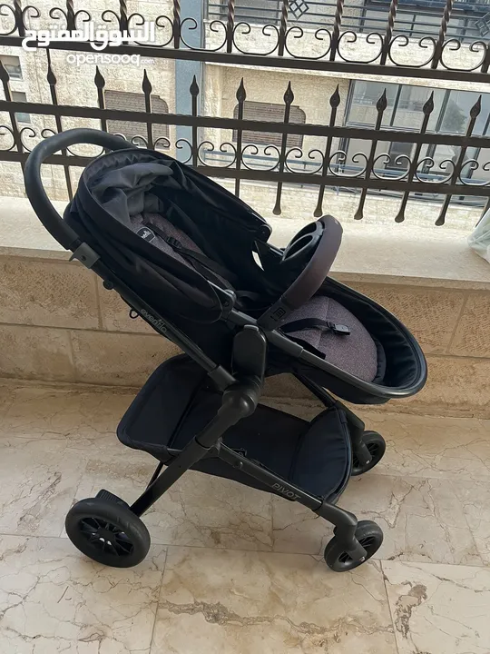 Stroller evenflo pivot with car seat