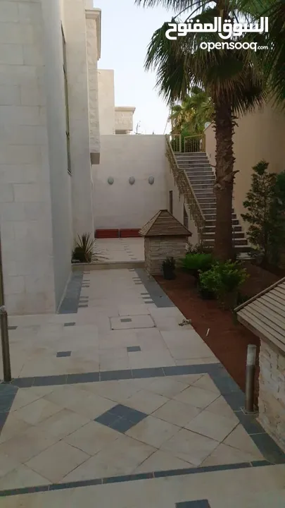 فيلا مستقله للبيع دابوق على مساحه ارض دونم و 28 م