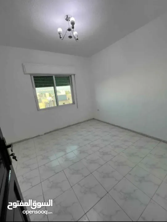 شقة مميزة في منطقة الجبيهة 3نوم