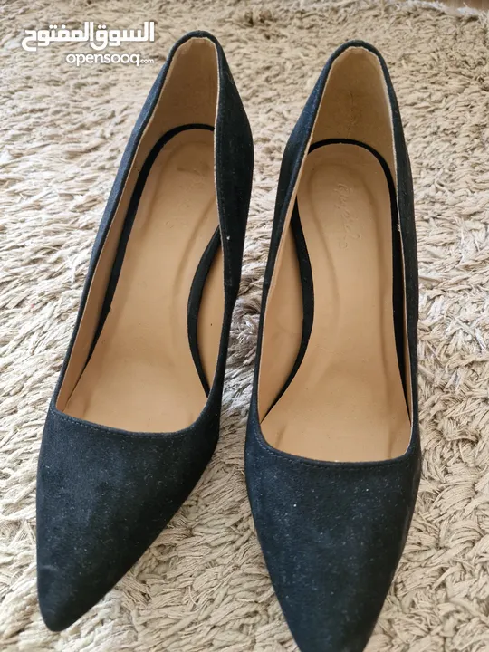 Beautiful branded footwear in fabulous condition some are unused  excellent brands, price negotiable