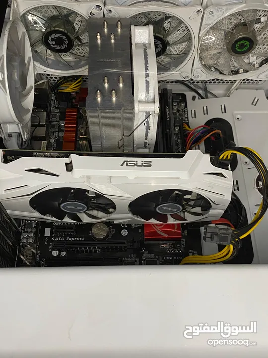 كمبيوتر ألعاب مكتبي – i5 / كرت GTX1060 6GB / رام 16GB / تخزين SSD+HDD / كيس CORSAIR RGB