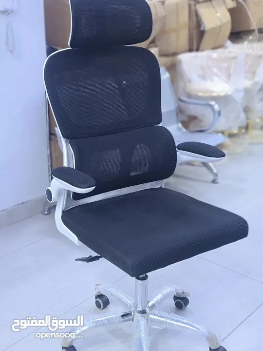جددنا عرضنا كراسي مكتبية بتصاميم طبية وبألوان عصرية Moder Chair مع مميزات دعم لاسفل الظهر وايد متحرك