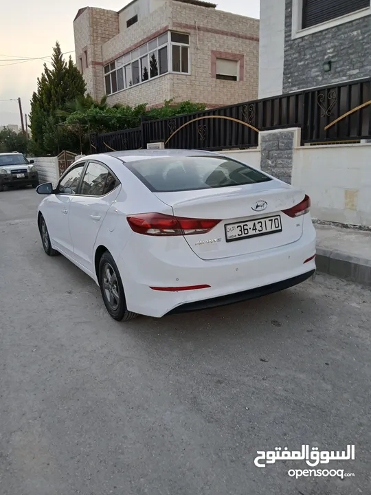 هيونداي افانتي 2018 AD