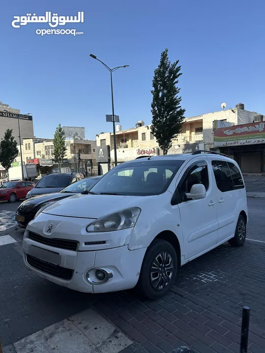 بيجو بارتنر ترخيص وانتاج 2015 بحالة الوكالة دهان الشركة