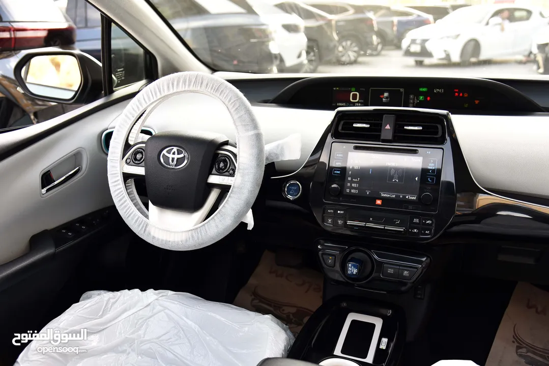 تويوتا بريوس هايبرد 2016 بحالة الشركة Toyota Prius Hybrid 2016