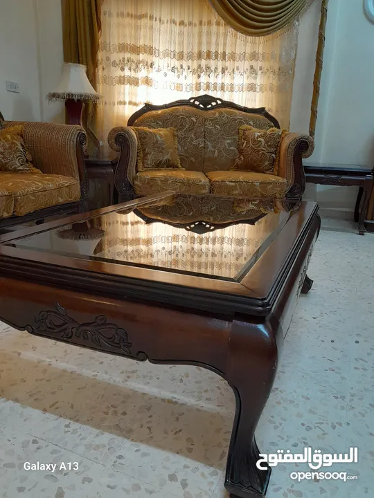 طقم كنب /9 مقاعد /منجد داخلي خشب بدل القشاط تقيل غير تجاري