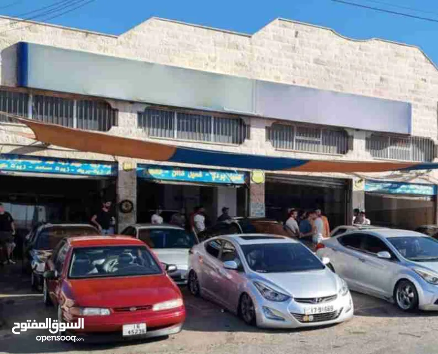 فرصة للاستثمار 4 محلات بموقع مميز