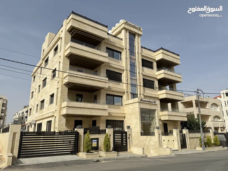 شقة مميزة باجمل مناطق النخيل مساحة221م طابق اول بتشطيبات مميزة