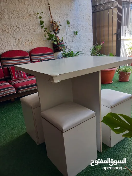 طاولة سفره