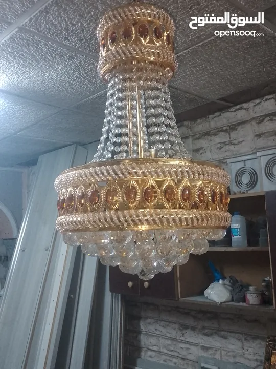 ثريا كريستال بالاضافه الى بحرة الديكور عظم قياس 120 سم 120 بحاله ممتازه جدا