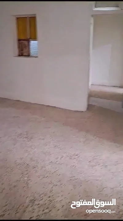 بيت للإيجار