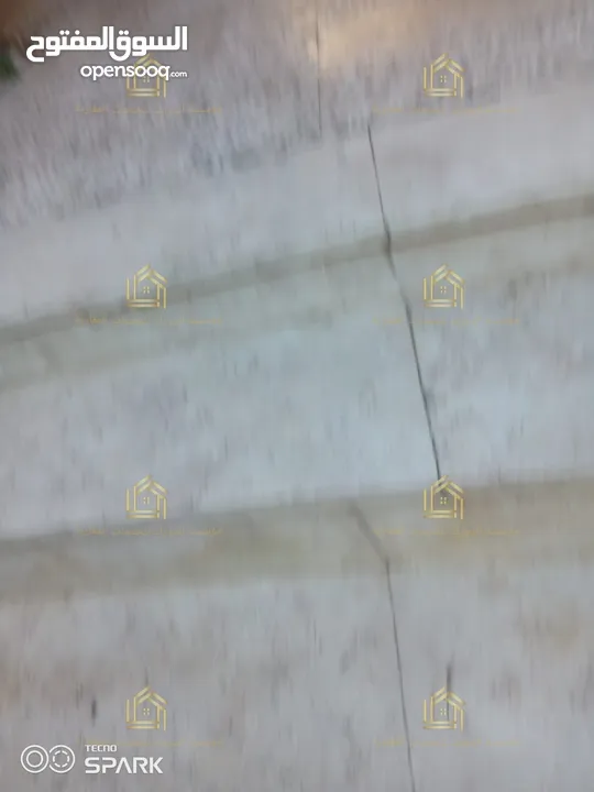 شقة فارغة أو مفروش أرضي مع ترس ومدخل مستقل