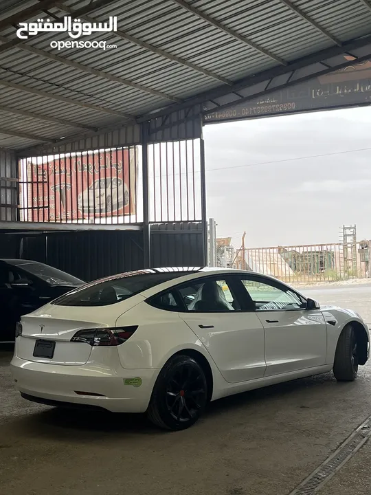 تيسلا 3 2023 ستاندر بلص ممشى 4000ميل فقط بحالة زيو مميزة فحص كامل
