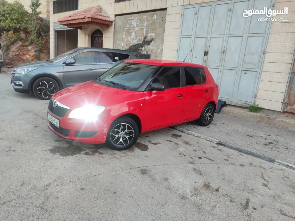 سكودا فابيا بنزين برايفت جير عادي