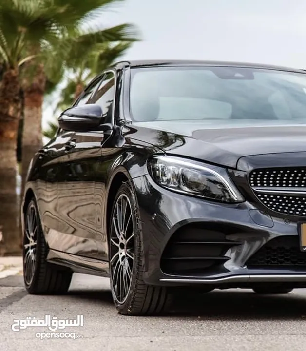 مرسيدس GLC250 للبيع نقدا او بالاقساط